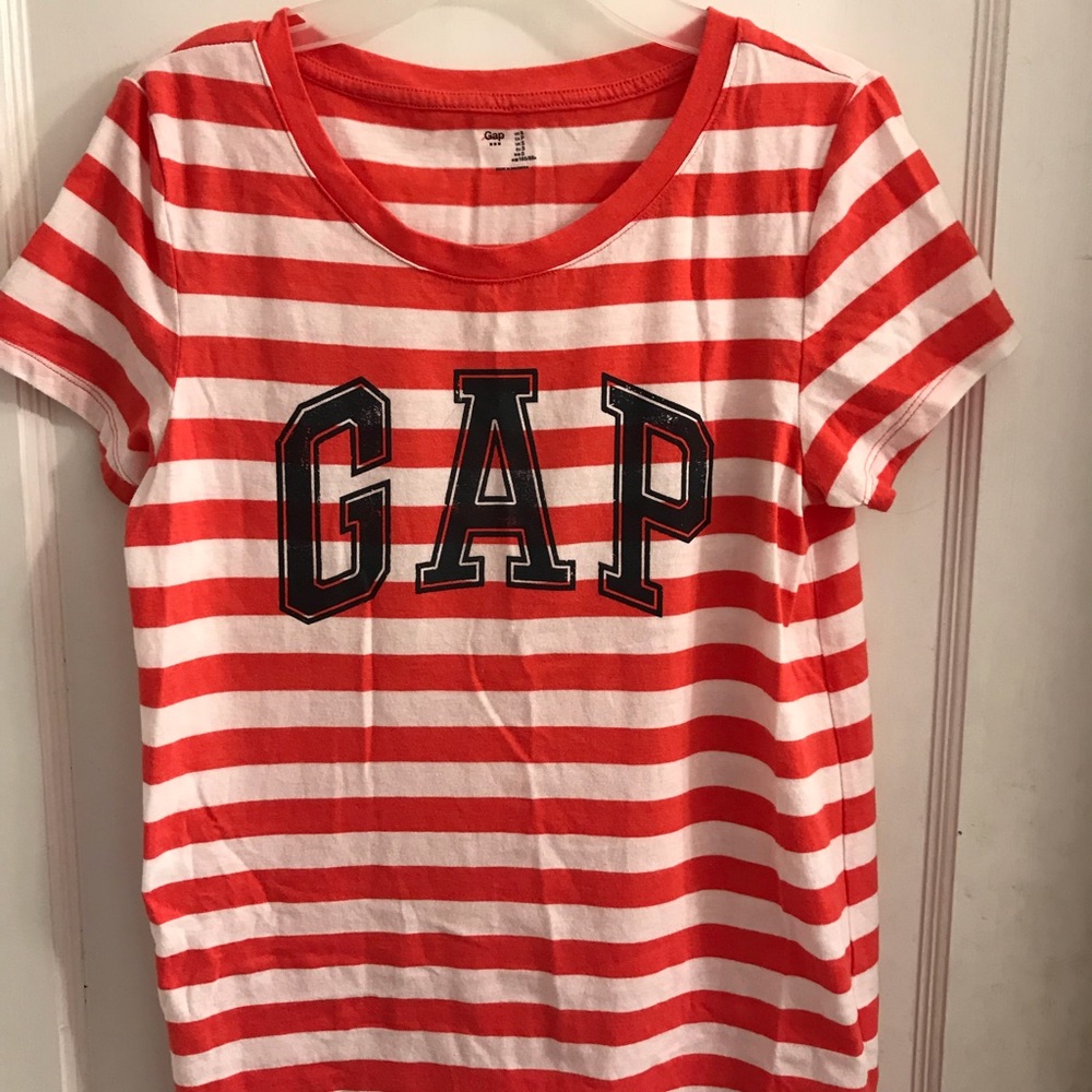GAP shirt
